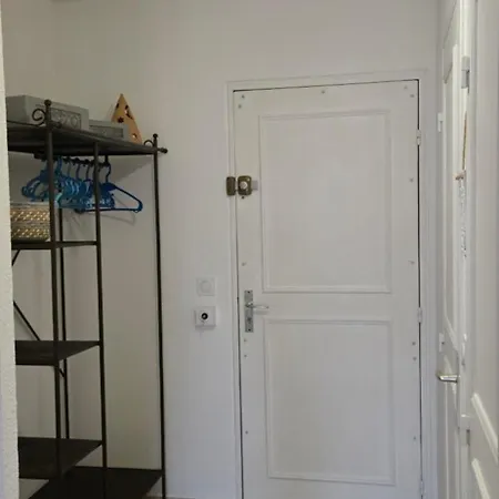 Apartamento Avec Terrasse Proche Plages Le Lavandou