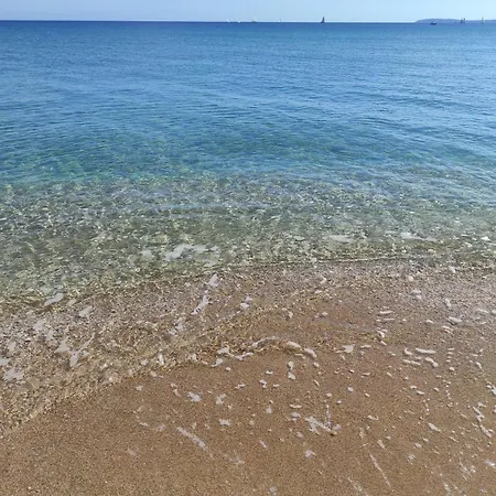 Appartement Avec Terrasse Proche Plages *