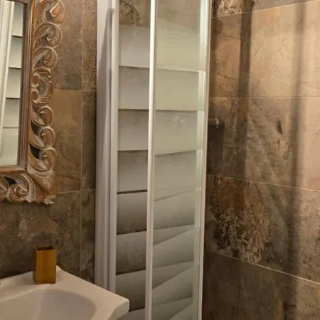 Apartment Avec Terrasse Proche Plages Le Lavandou